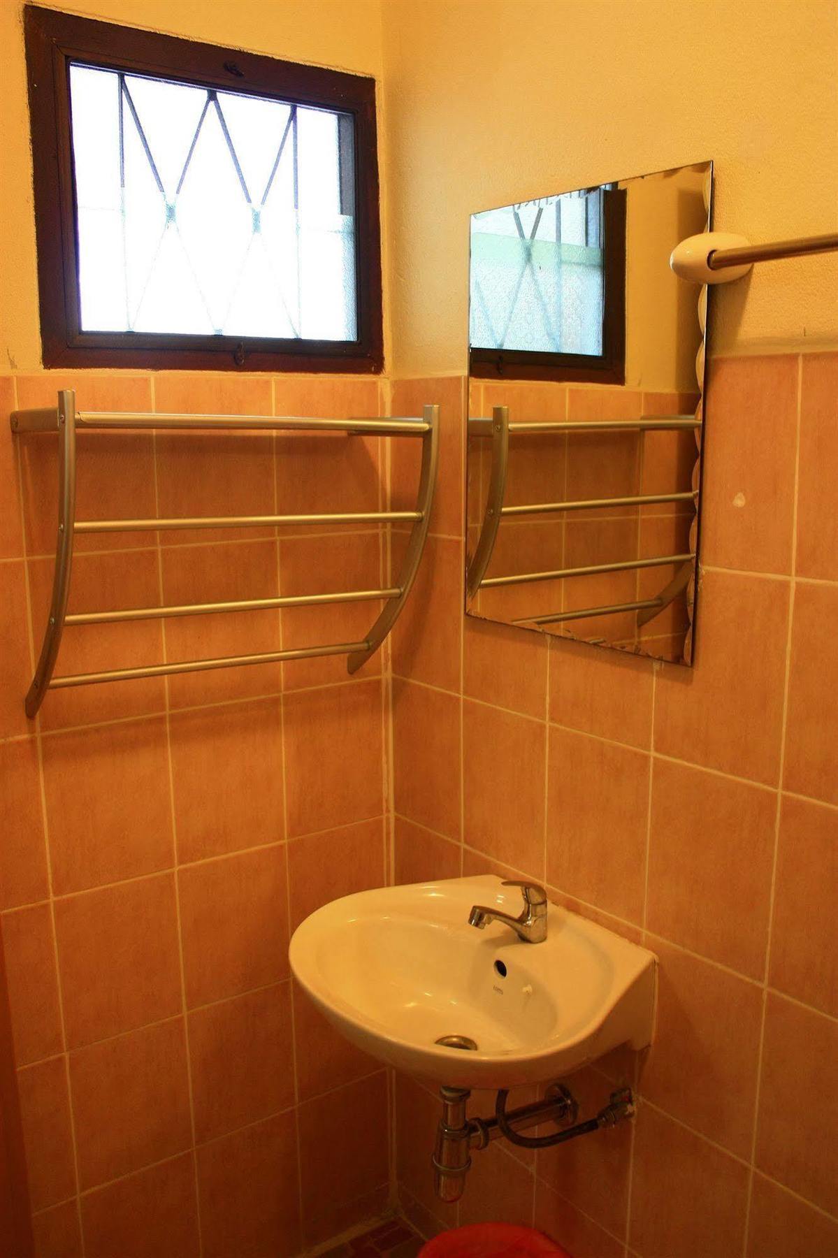 โรงแรมตีฆ้อง - Tri Gong Hotel Chiang Mai Buitenkant foto